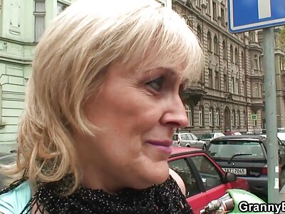 Schlampe gruppensexfilme verschütten