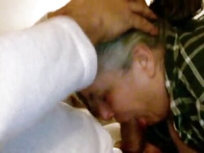 Cassidey und Charley gruppensex swingerclub Chase beim Lesbenficken