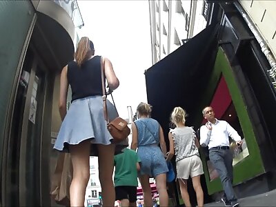 Kleid tschechischer gruppensex für SUCKcess