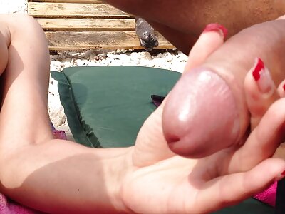 Mecumi bekommt Sperma gruppensex paare auf Schamhaare nach Hardcore