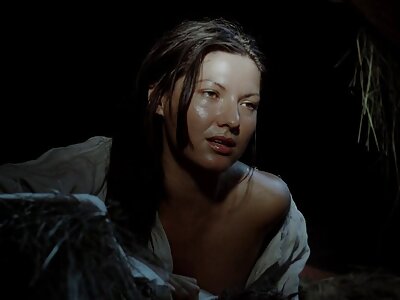 Sexy gruppensex im garten asiatische Schläge wie wild!