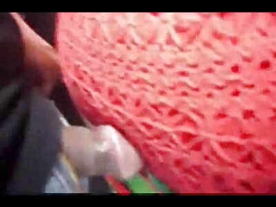 Maho Sawai alte weiber beim gruppensex stopft einen Arschknochen auf Süßigkeiten